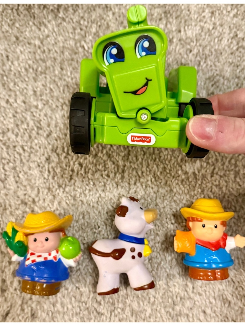 Fisher-Price Little People Helpful Harvester Tractor Farmer Jed Tessa Cow Lot